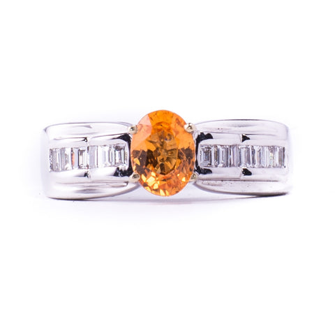 18K White 6.46 gms Diamond 0.30 Carats 1.40 Mandarin-garnet Carats Stone Ring