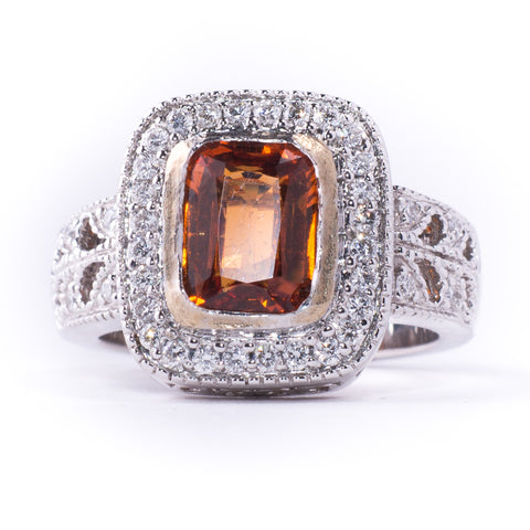 18K Yellow Gold 8.68 gms Diamond 0.23 Carats 4.50 Carats Mandarin-garnet Stone Ring