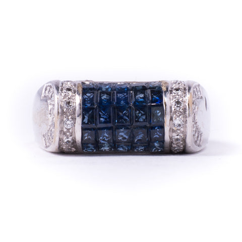 18K White 9.77 gms Diamond 0.35 Carats 3.00 Carats Blue-sapphire Stone Ring