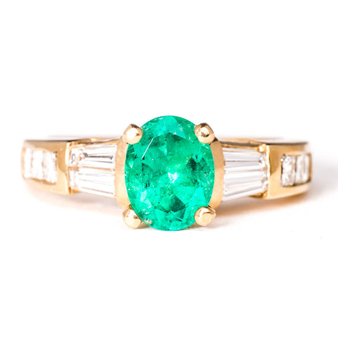 14K Yellow Gold 5.72 gms PR 0.43 Carats BG 0.39 Carats and 1.22 Carats Emerald Stone Ring